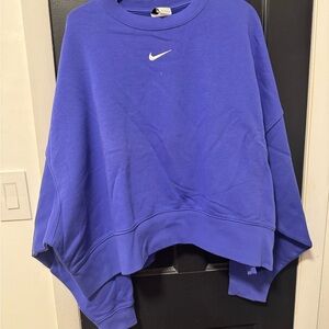 Nike Women's Blue Sweater